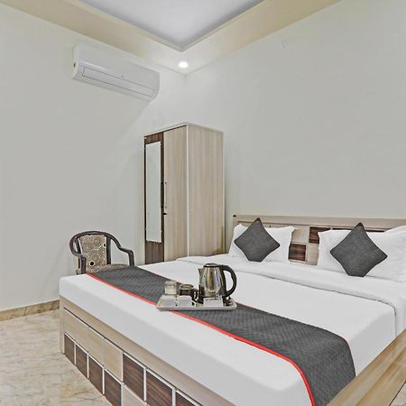 Townhouse P.S.Palace Near Amausi Metro Station Lucknow Exterior foto